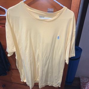 Men’s style polo tee